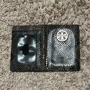 Tory burch card holder snake skin